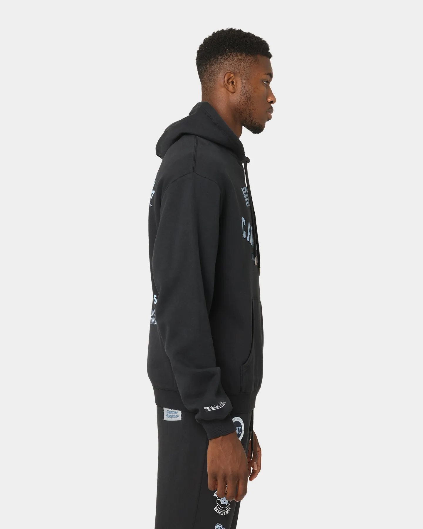 Mitchell & Ness North Carolina Vintage Hoodie Faded Black