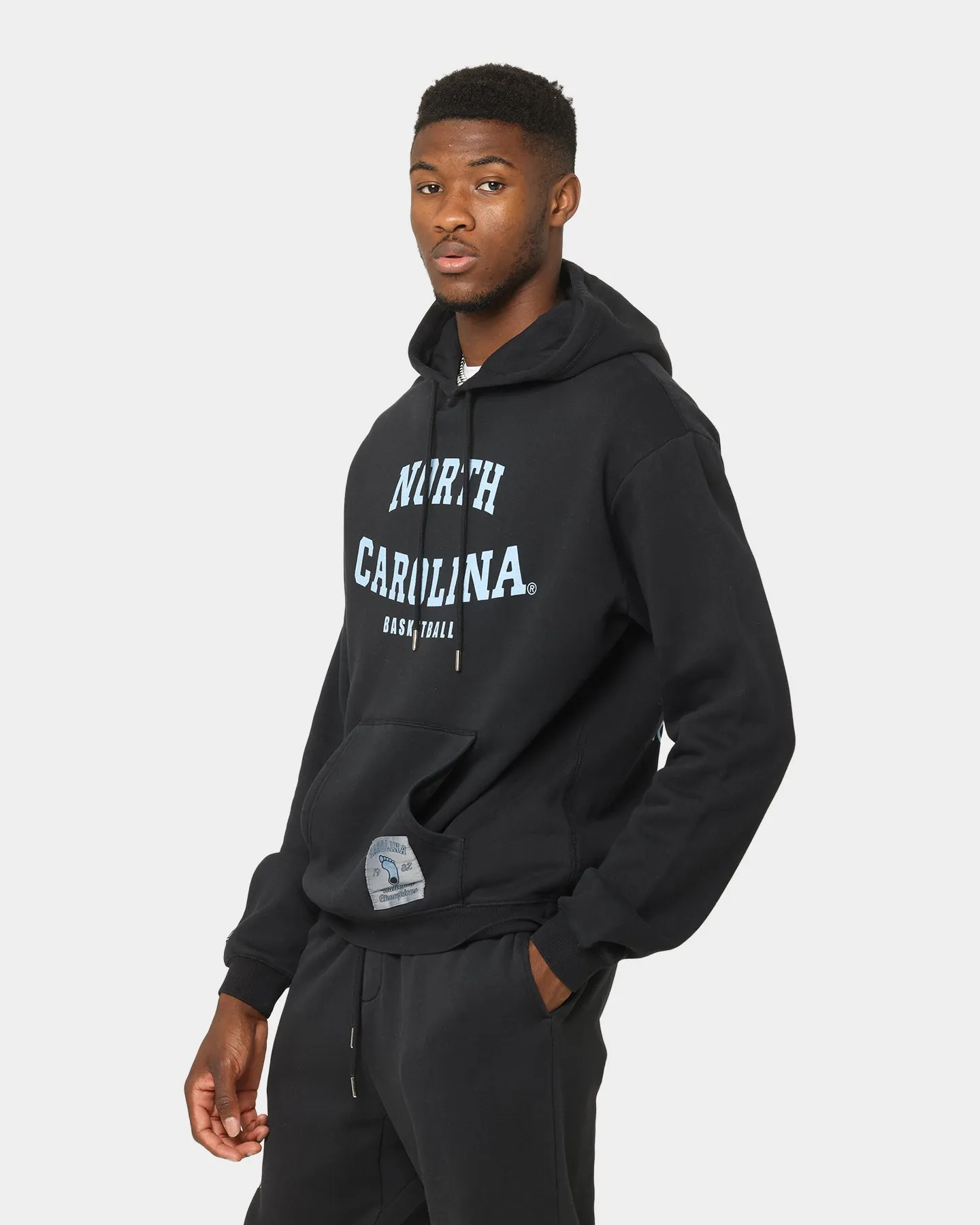 Mitchell & Ness North Carolina Vintage Hoodie Faded Black